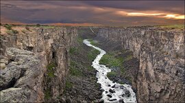 Malad Gorge 6.jpg