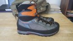 scarpa right.jpg