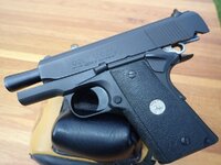 ColtOfficersModel45-4.jpg