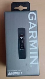 Garmin Vivosmart 4 1.jpg