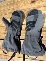 Altimeter Mitts 2.jpg